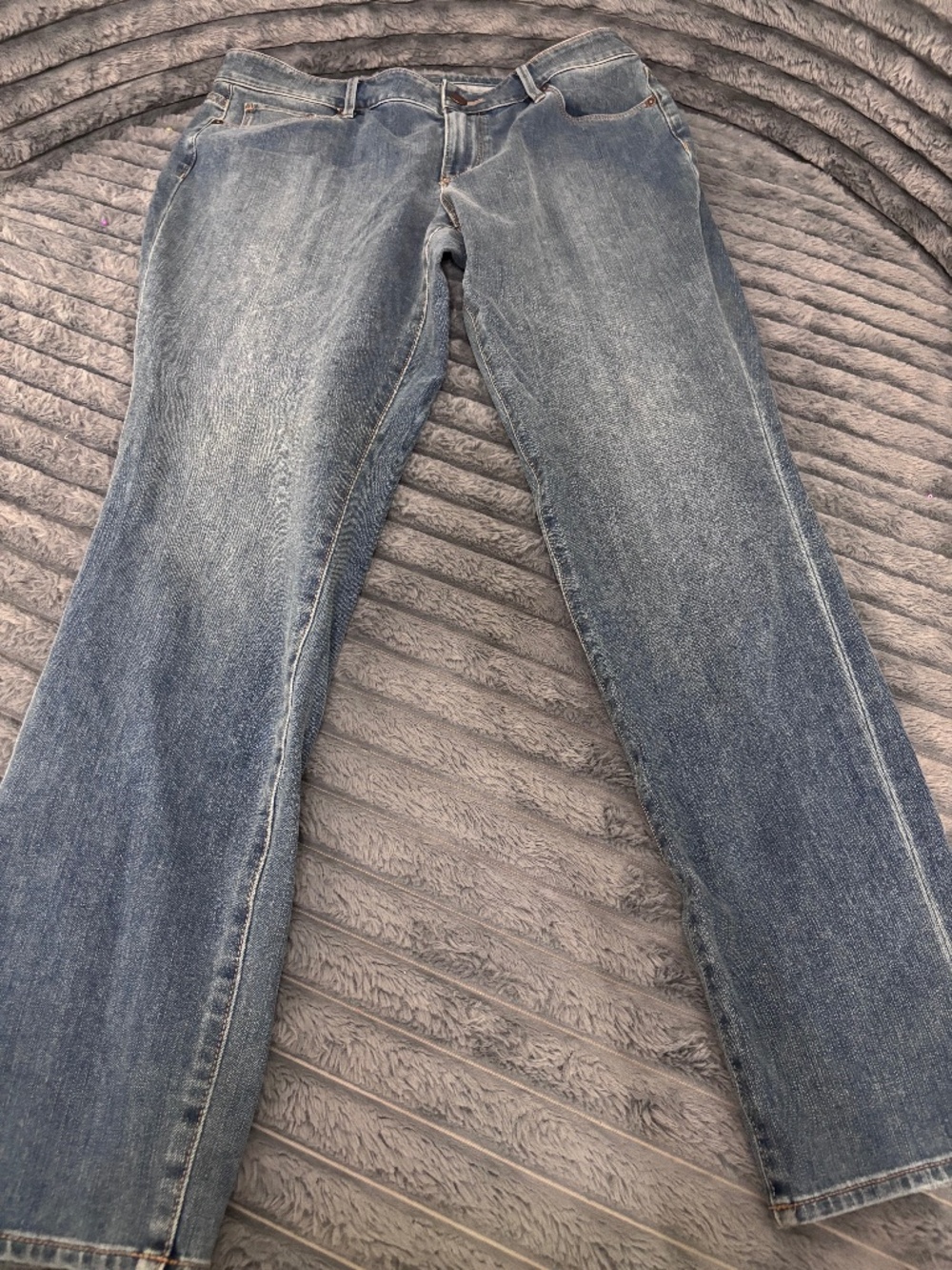 Loft Curvy skinny jeans size 31/12